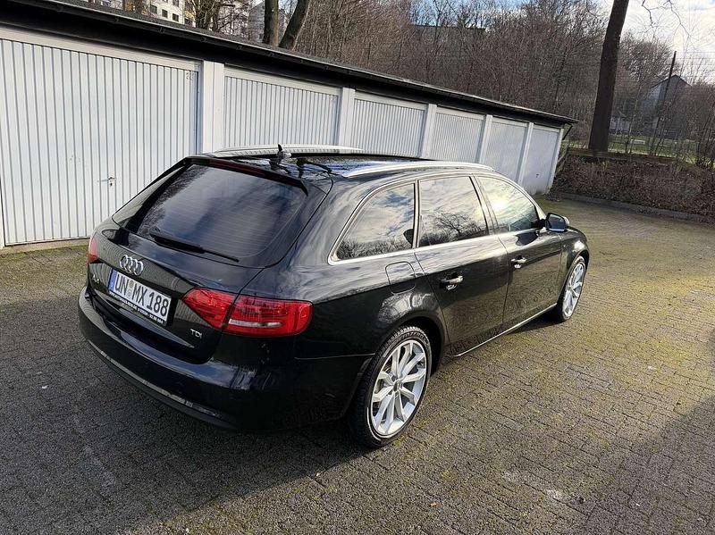 Gebraucht Audi A4 Ambiente 143 PS (105 kW) 2012 Schwarz Kombi