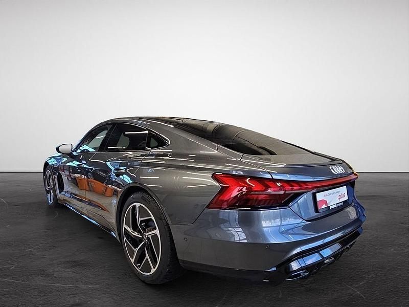 Gebraucht Audi e-tron GT quattro Ambiente 439 kW (598 PS) 2023 Grau (daytonagrau perleffekt) Limousine
