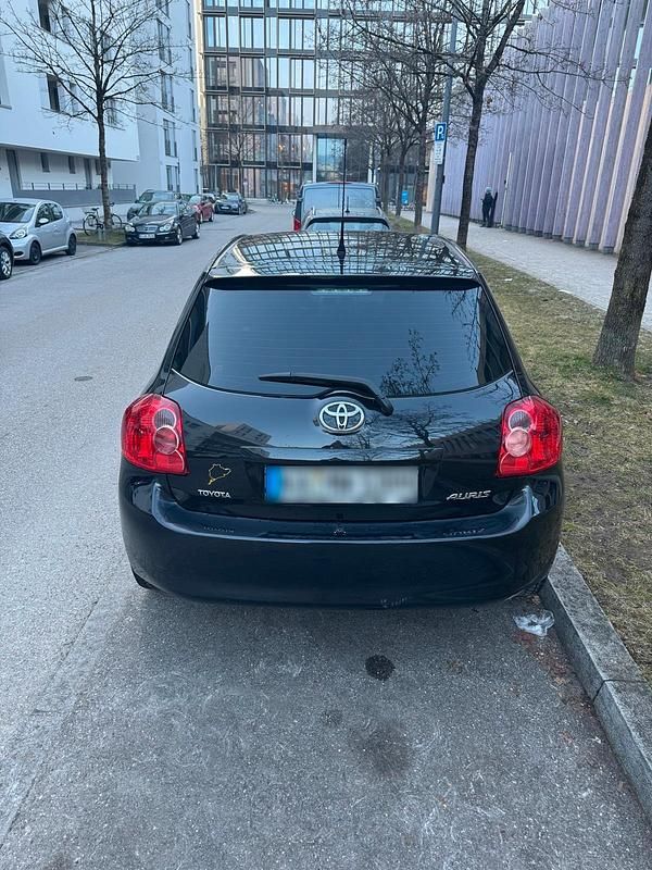 Gebraucht Toyota Auris 124 PS (91 kW) 2007 Schwarz Kleinwagen