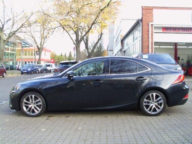 Gebraucht Lexus IS200 245 PS (180 kW) 2017 Schwarz Limousine