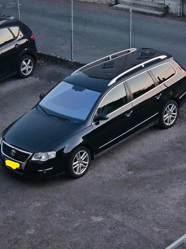 Schwarz Gebraucht 2006 VW Passat Kombi | 1.600 € (Guter Preis) - Bild 1/4