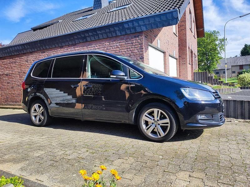 Schwarz Gebraucht 2013 VW Sharan Van / Kleinbus | 11.900 € (Guter Preis) - Bild 1/4