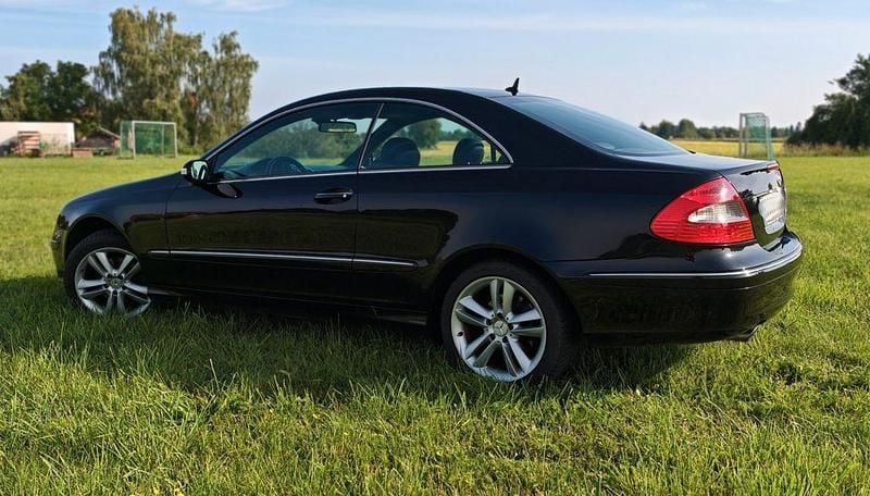 Gebraucht Mercedes CLK200 Avantgarde 184 PS (135 kW) 2007 Schwarz Coupé