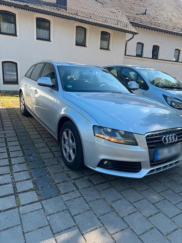 Silber Gebraucht 2008 Audi A4 Comfort Kombi | 5.000 € (Guter Preis) - Bild 1/4