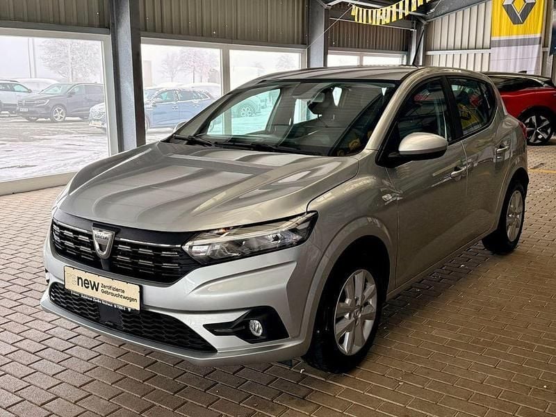 Grau Gebraucht 2021 Dacia Sandero Comfort Limousine | 11.990 € (Guter Preis) - Bild 1/4