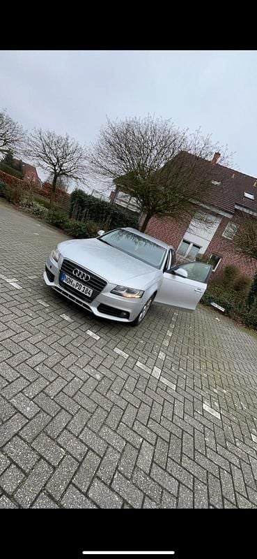 Silber Gebraucht 2008 Audi A4 Kombi | 5.000 € (Fairer Preis) - Bild 1/4