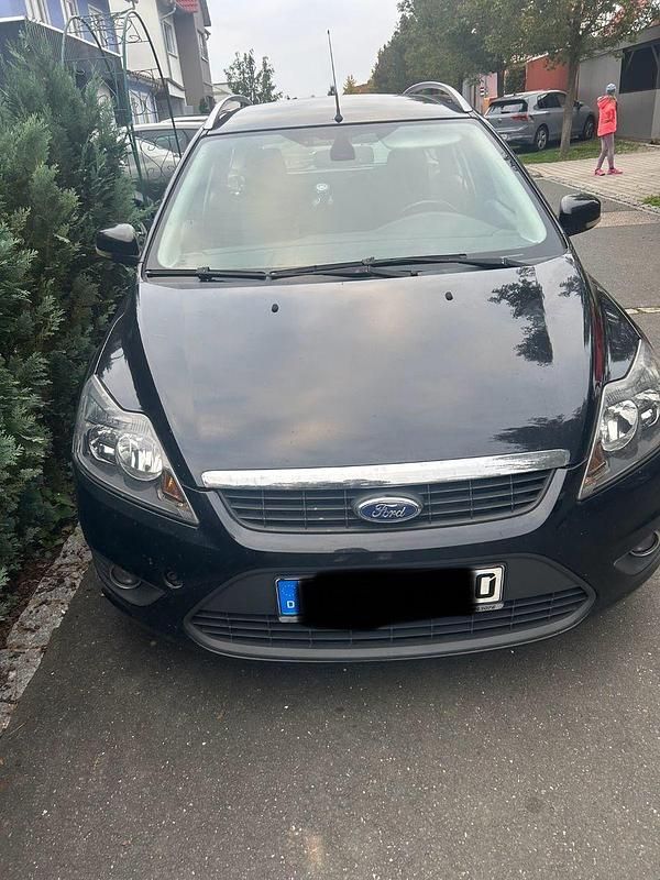 Blau Gebraucht 2009 Ford Focus Kombi | 1.500 € (Superpreis) - Bild 1/4
