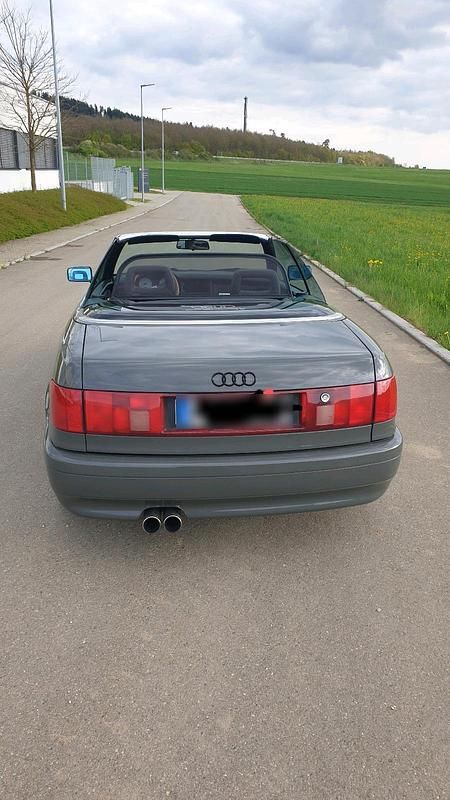 Gebraucht Audi 80 136 PS (100 kW) 1992 Grau Cabrio