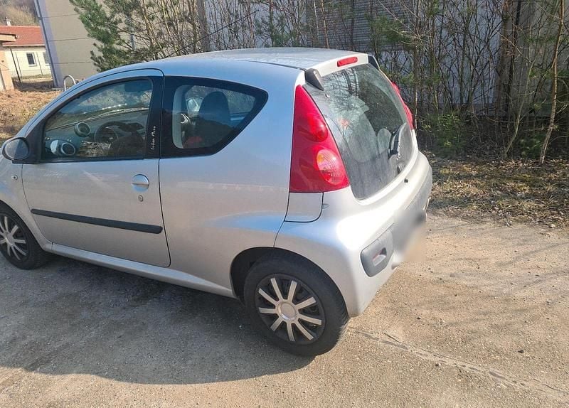 Gebraucht Peugeot 107 68 PS (50 kW) 2008 Kleinwagen
