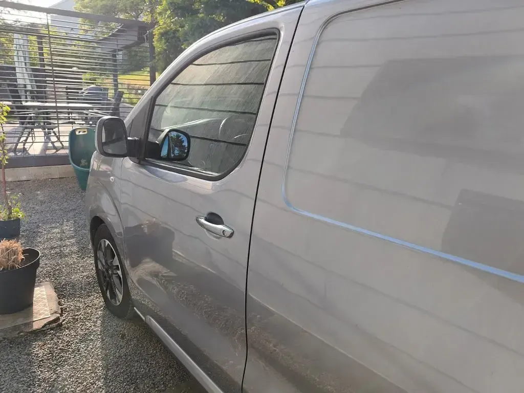 Gebraucht Opel Vivaro-e Combi 177 PS (130 kW) 2021 Silber Van / Kleinbus