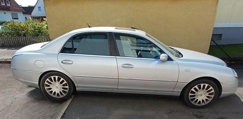 Silber Gebraucht 2004 Lancia Thesis Limousine | 6.500 € - Bild 1/4