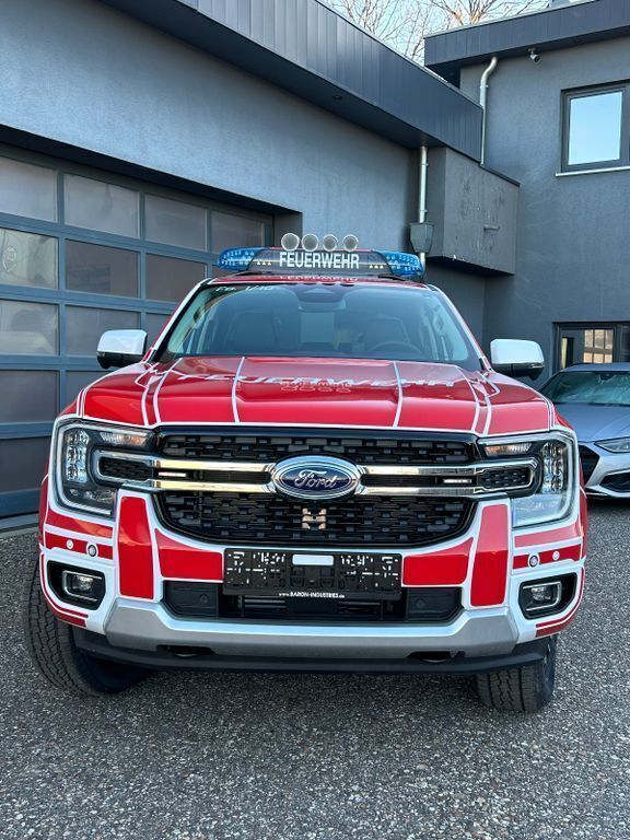 Gebraucht Ford Ranger Limited 170 PS (125 kW) 2023 Frozen white Pickup