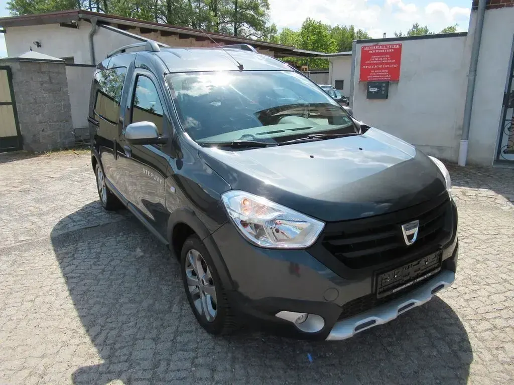 Gebraucht Dacia Dokker Stepway 116 PS (85 kW) 2016 Grau Van / Kleinbus