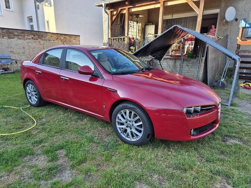 Rot Gebraucht 2007 Alfa Romeo 159 Distinctive Limousine | 1.500 € (Superpreis) - Bild 1/4