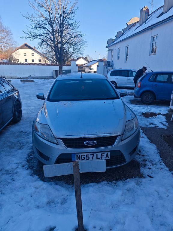 Gebraucht Ford Mondeo Titanium 145 PS (106 kW) 2009 Silber Limousine