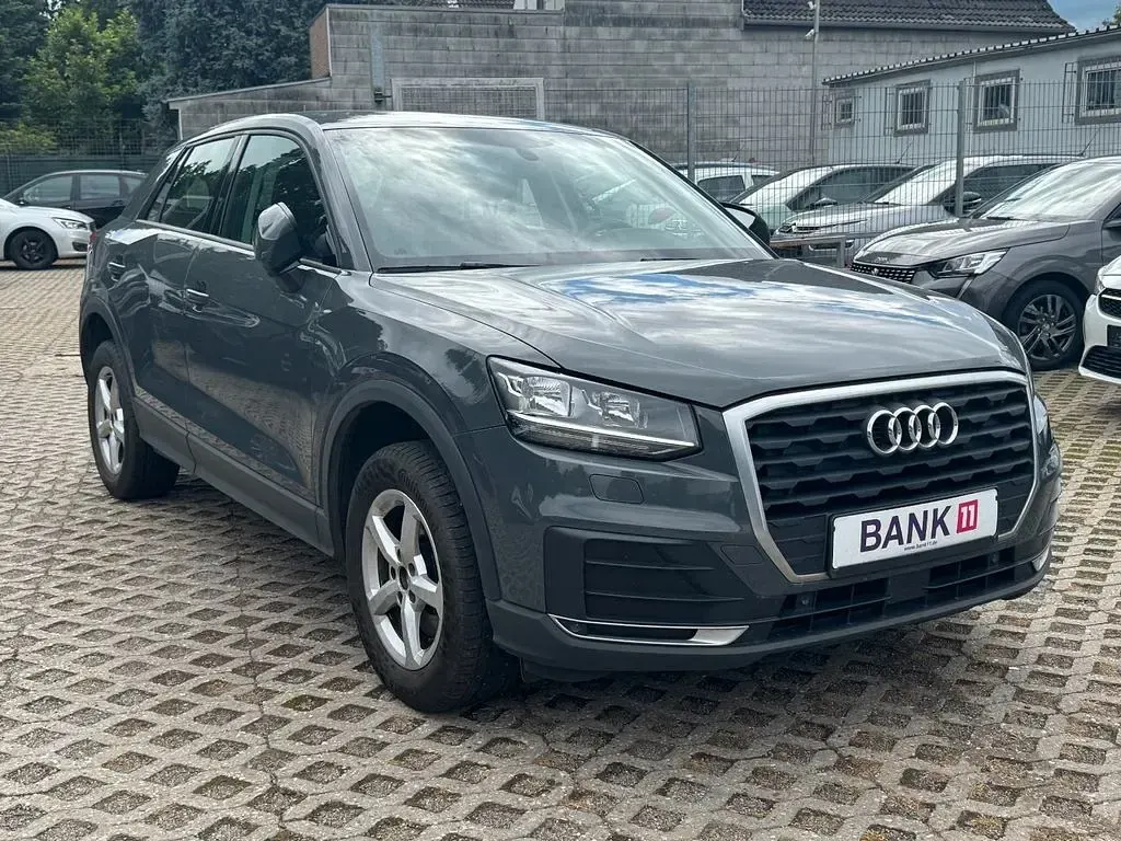 Gebraucht Audi Q2 116 PS (85 kW) 2019 Grau SUV