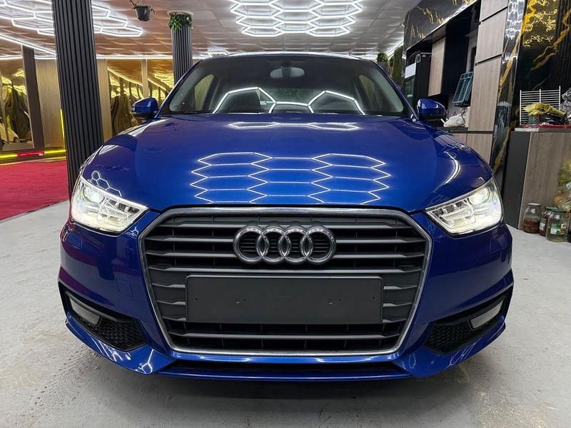 Gebraucht Audi A1 Sport 125 PS (91 kW) 2017 Blau Kleinwagen