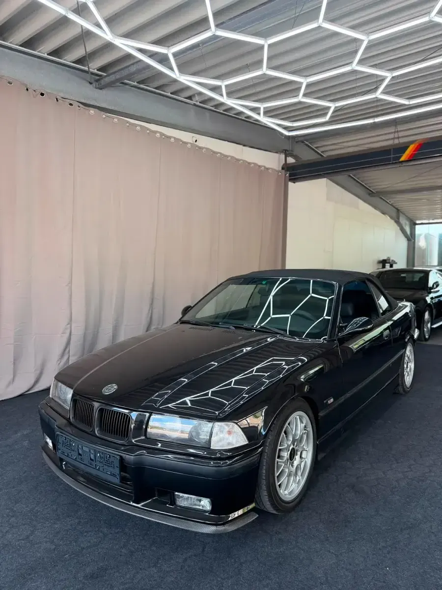 Gebraucht BMW 328 Cabriolet M Sport 193 PS (141 kW) 1996 Schwarz Cabrio
