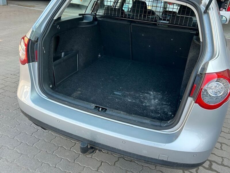 Gebraucht VW Passat Trendline 140 PS (102 kW) 2010 Silber Kombi