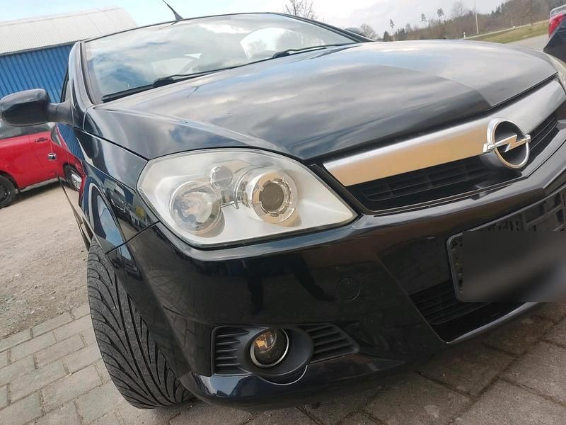 Gebraucht Opel Tigra 125 PS (91 kW) 2007 Schwarz Cabrio