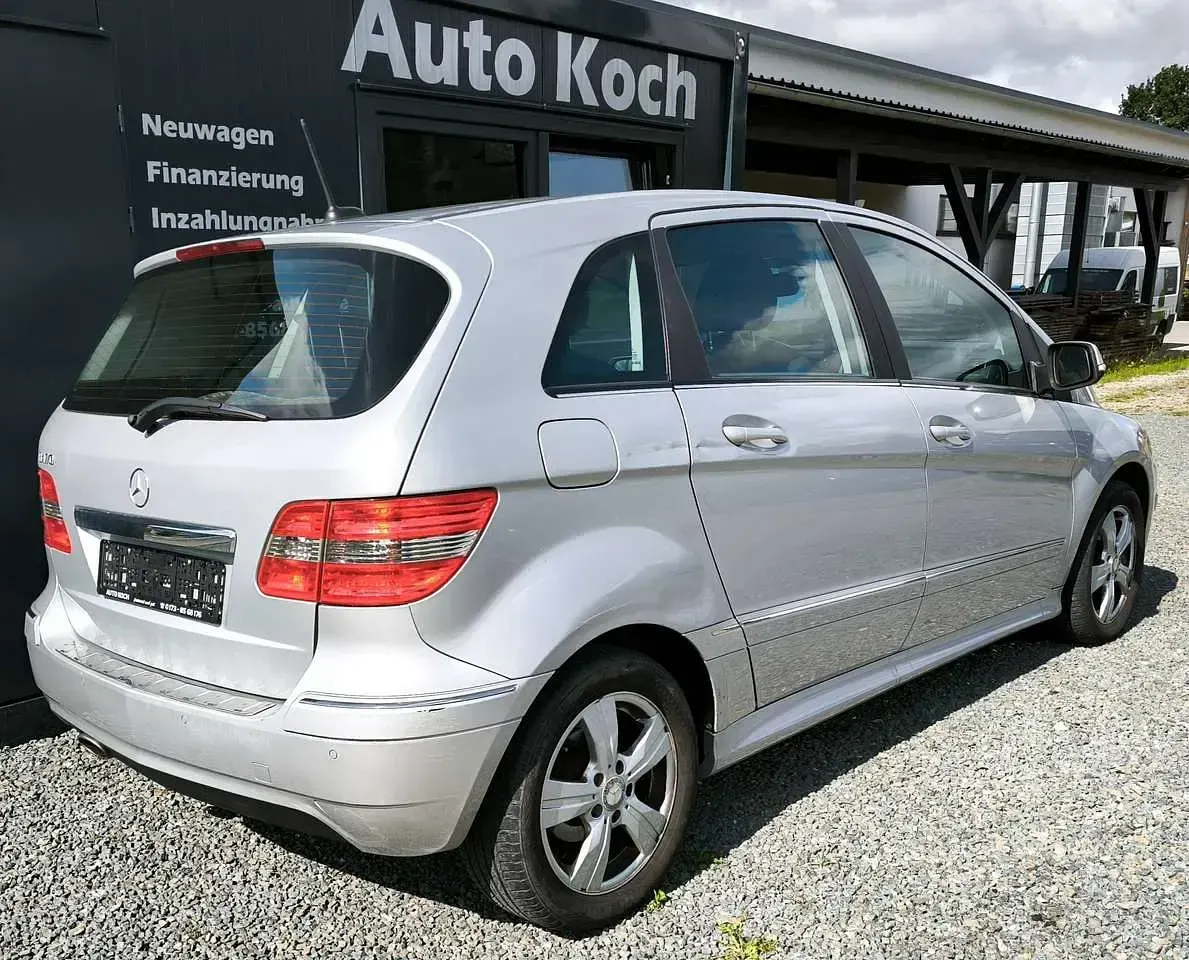 Gebraucht Mercedes B170 116 PS (85 kW) 2009 Polarsilber  metalliclack Van / Kleinbus