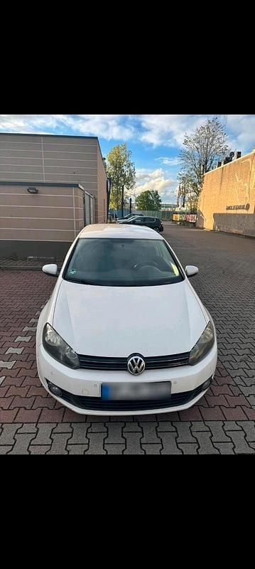 Gebraucht VW Golf VI 122 PS (89 kW) 2009 Weiß Kleinwagen