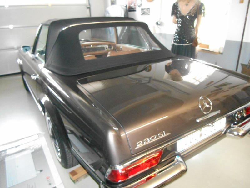 Braun Gebraucht 1964 Mercedes 230 Cabrio | 115.000 € - Bild 1/4
