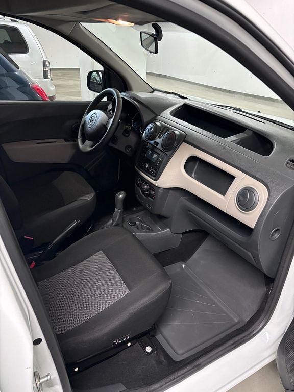 Gebraucht Dacia Dokker 102 PS (75 kW) 2016 Weiß Van / Kleinbus