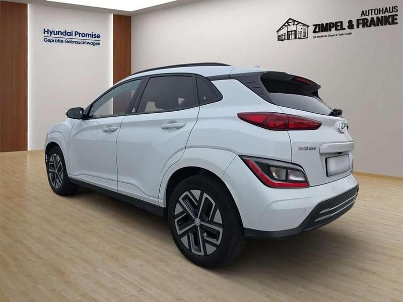 Gebraucht Hyundai Kona Edition 30+ 100 kW (136 PS) 2022 Weiß SUV