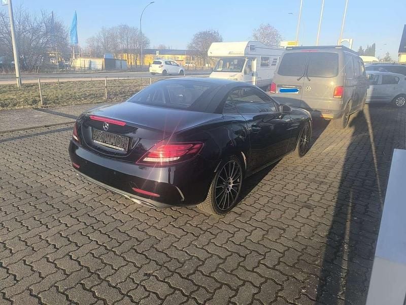 Gebraucht Mercedes SLC200 184 PS (135 kW) 2017 Schwarz  unilack Cabrio