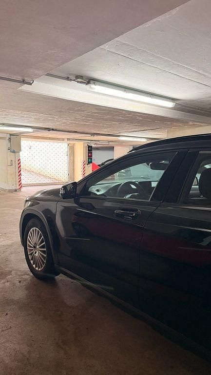 Gebraucht Mercedes GLA200 156 PS (114 kW) 2019 Schwarz SUV