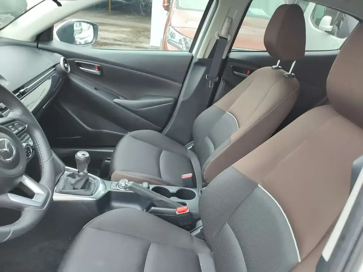 Gebraucht Mazda 2 90 PS (66 kW) 2021 Weiß Limousine