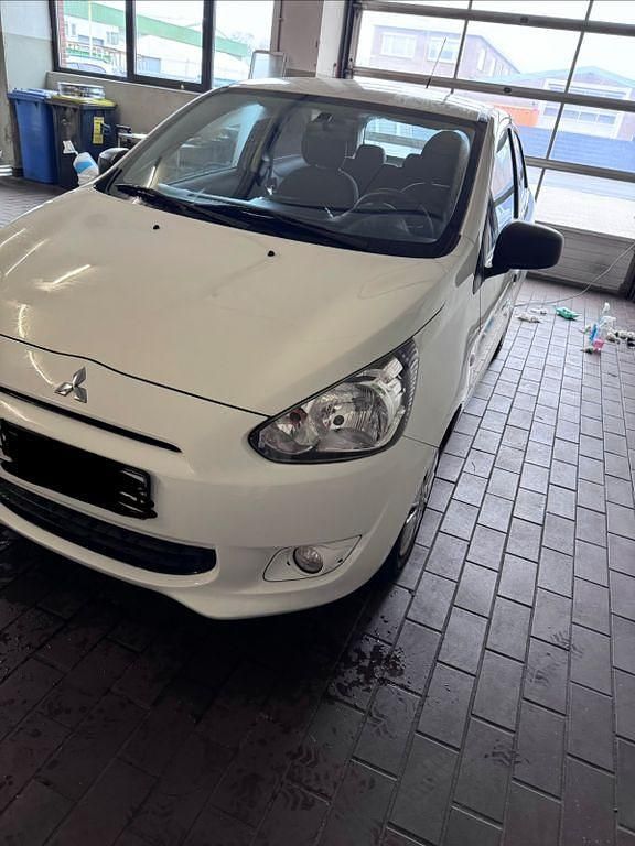 Gebraucht Mitsubishi Space Star 71 PS (52 kW) 2014 Weiß Van / Kleinbus