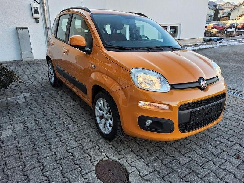 Gebraucht Fiat Panda Lounge 69 PS (50 kW) 2017 Orange Limousine