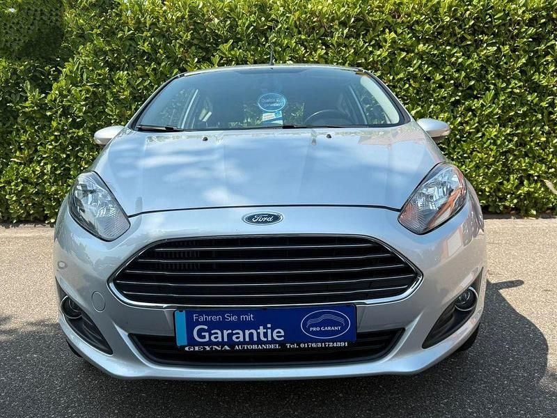 Gebraucht Ford Fiesta SYNC Edition 95 PS (69 kW) 2014 Grau Kleinwagen