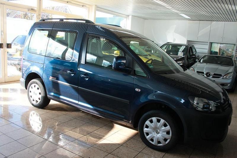 Gebraucht VW Caddy Trendline 86 PS (63 kW) 2012 Blau Van / Kleinbus