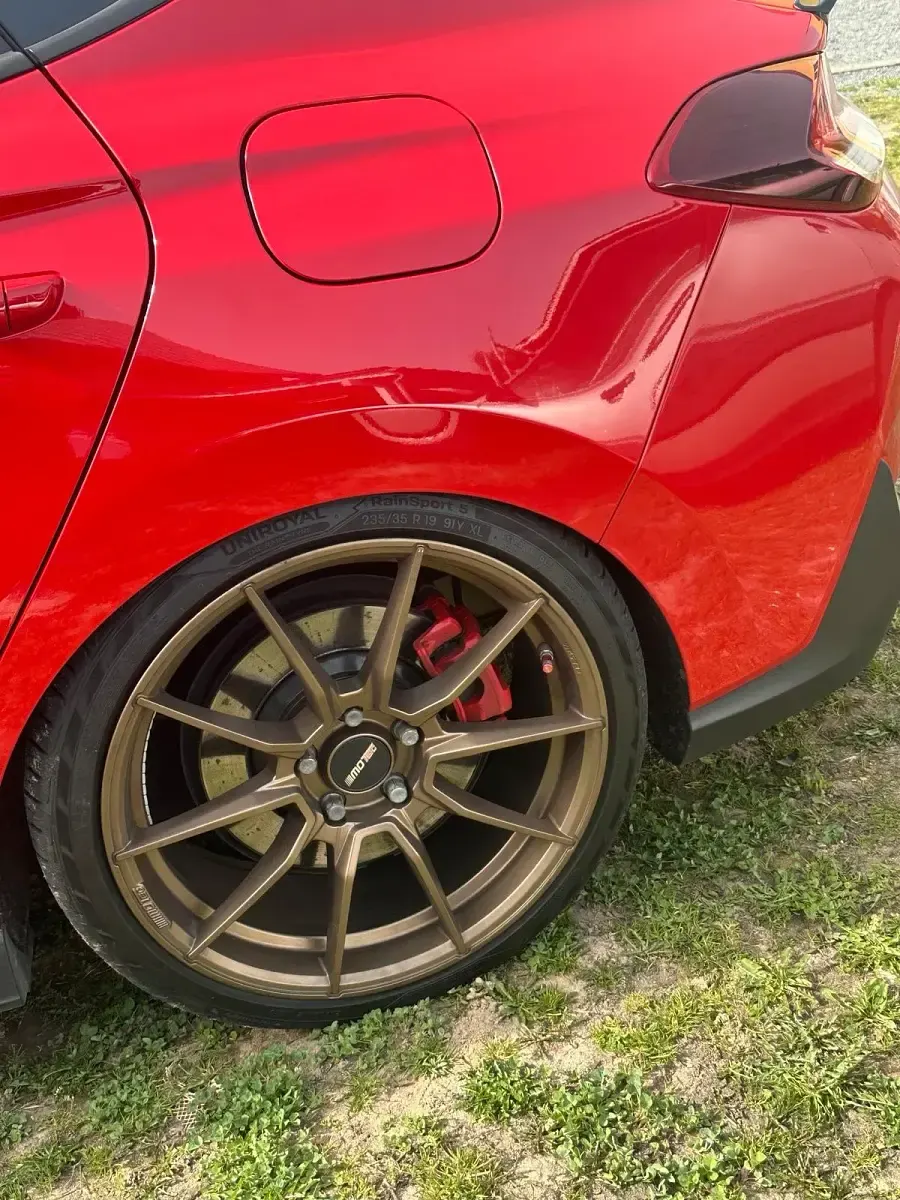 Gebraucht Hyundai i30 275 PS (202 kW) 2019 Rot Limousine