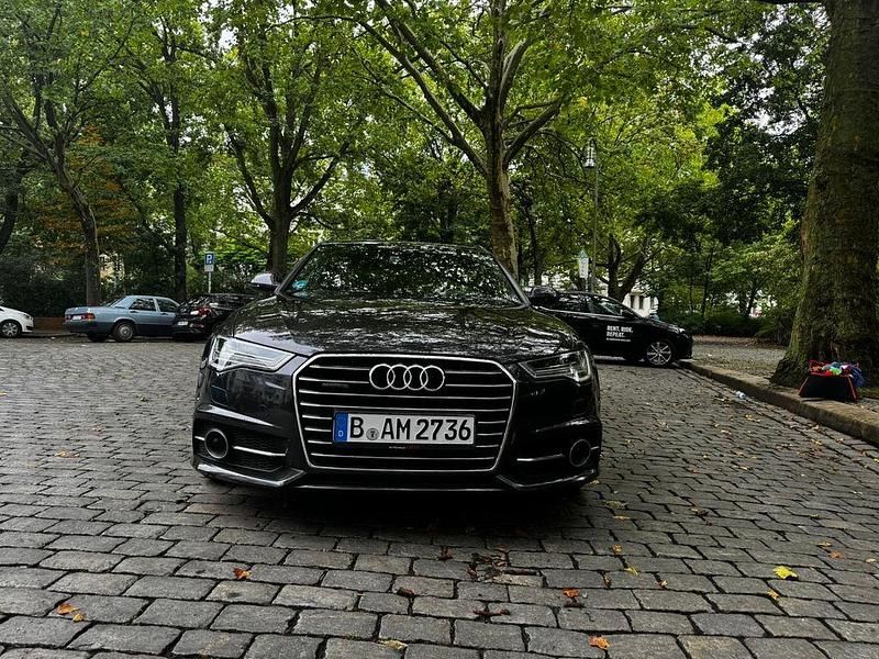 Gebraucht Audi A6 Comfort 218 PS (160 kW) 2015 Grau Kombi