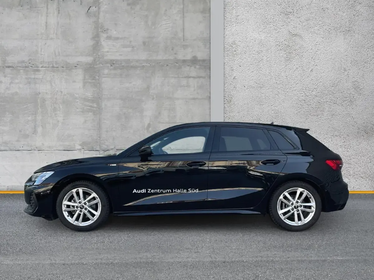 Gebraucht Audi A3 S-Line 150 PS (110 kW) 2025 Außenfarbe: Limousine