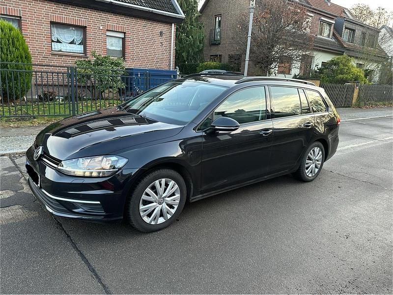 Schwarz Gebraucht 2017 VW Golf VII Kombi | 11.900 € (Superpreis) - Bild 1/4