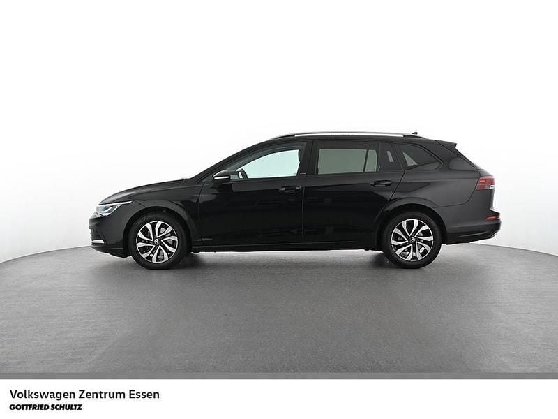 Gebraucht VW Golf VIII Active 116 PS (85 kW) 2023 Schwarz Kombi