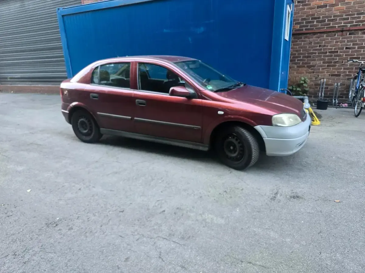 Gebraucht Opel Astra 116 PS (85 kW) 1998 Limousine