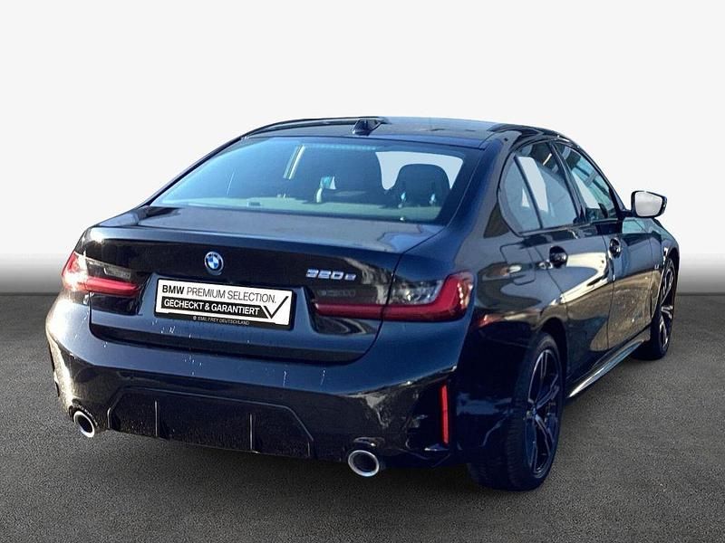 Gebraucht BMW 320e Sport Line 163 PS (119 kW) 2022 Schwarz Limousine