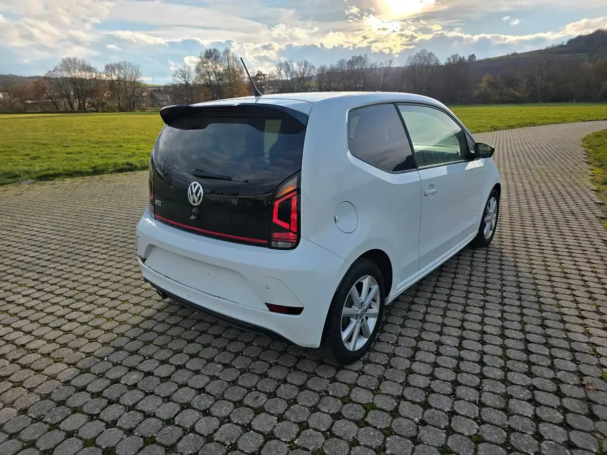 Gebraucht VW up! Beats 115 PS (84 kW) 2018 Weiß Kleinwagen