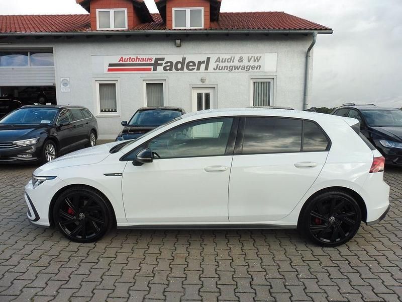 Weiß Gebraucht 2022 VW Golf VIII GTD Limousine | 26.900 € (Superpreis) - Bild 1/4