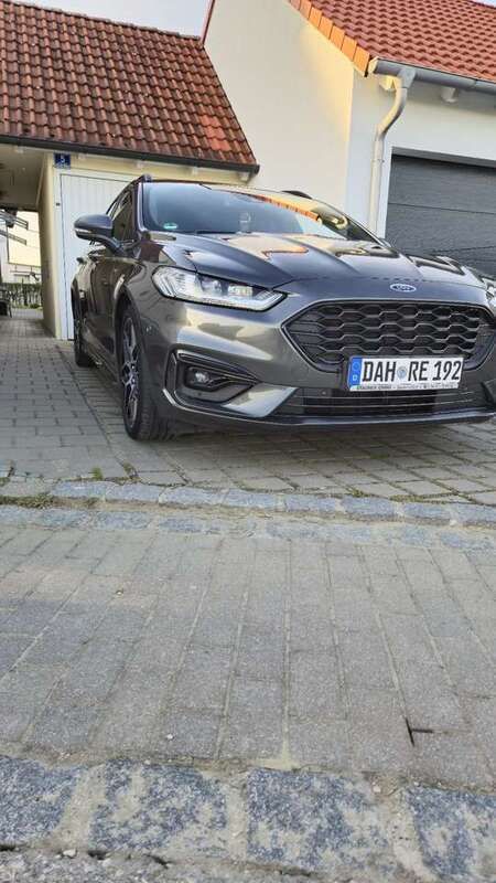 Grau Gebraucht 2019 Ford Mondeo ST-Line Kombi | 15.000 € (Fairer Preis) - Bild 1/4