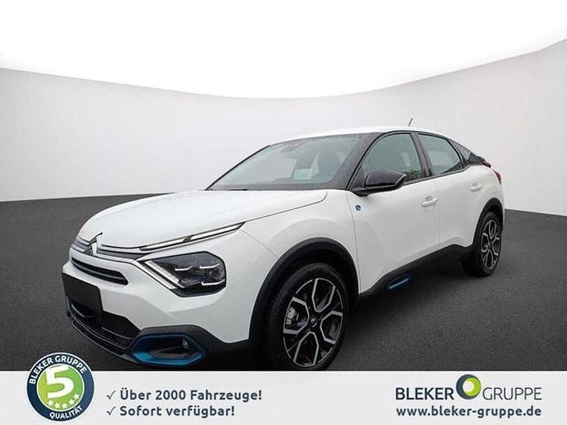Weiß Gebraucht 2022 Citroën e-C4 Feel Limousine | 16.990 € (Guter Preis) - Bild 1/4