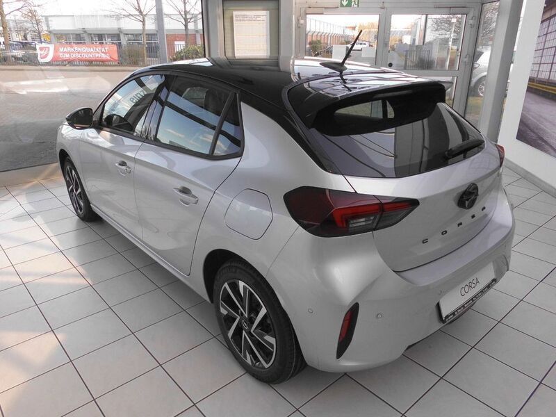 Gebraucht Opel Corsa 101 PS (74 kW) 2024 Silber Limousine
