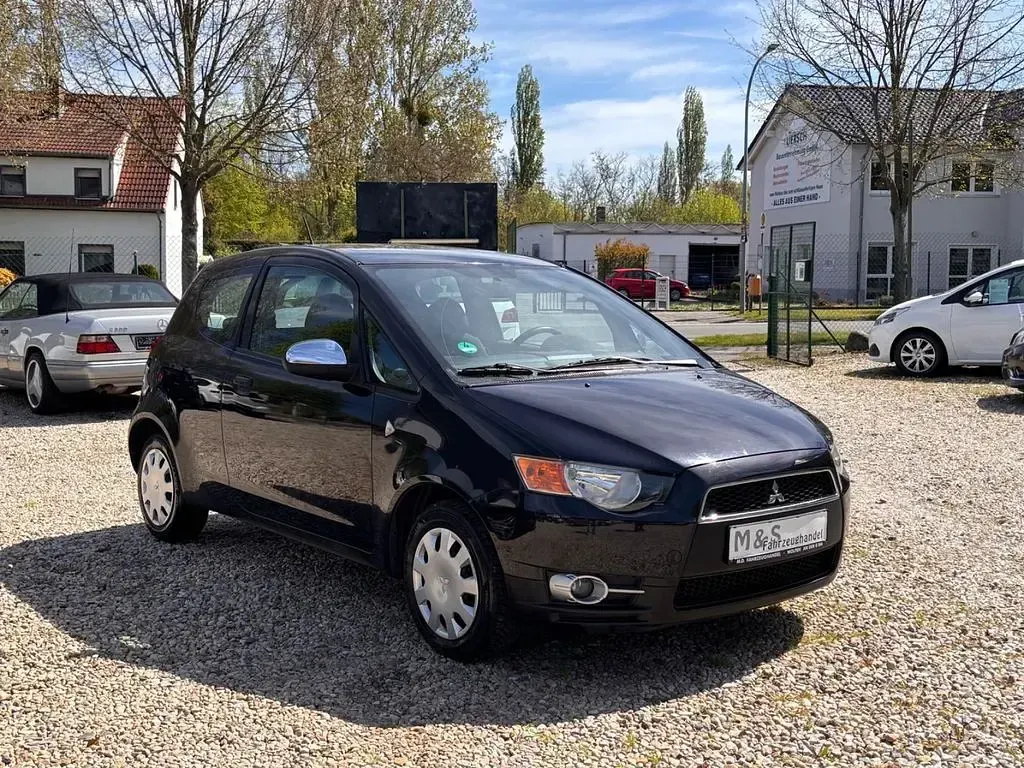 Gebraucht Mitsubishi Colt Inform 95 PS (69 kW) 2009 Schwarz Kleinwagen