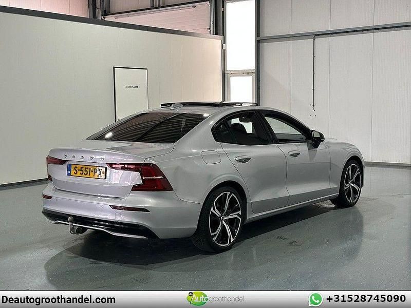 Gebraucht Volvo S60 Ultimate 253 PS (186 kW) 2023 Grau Limousine